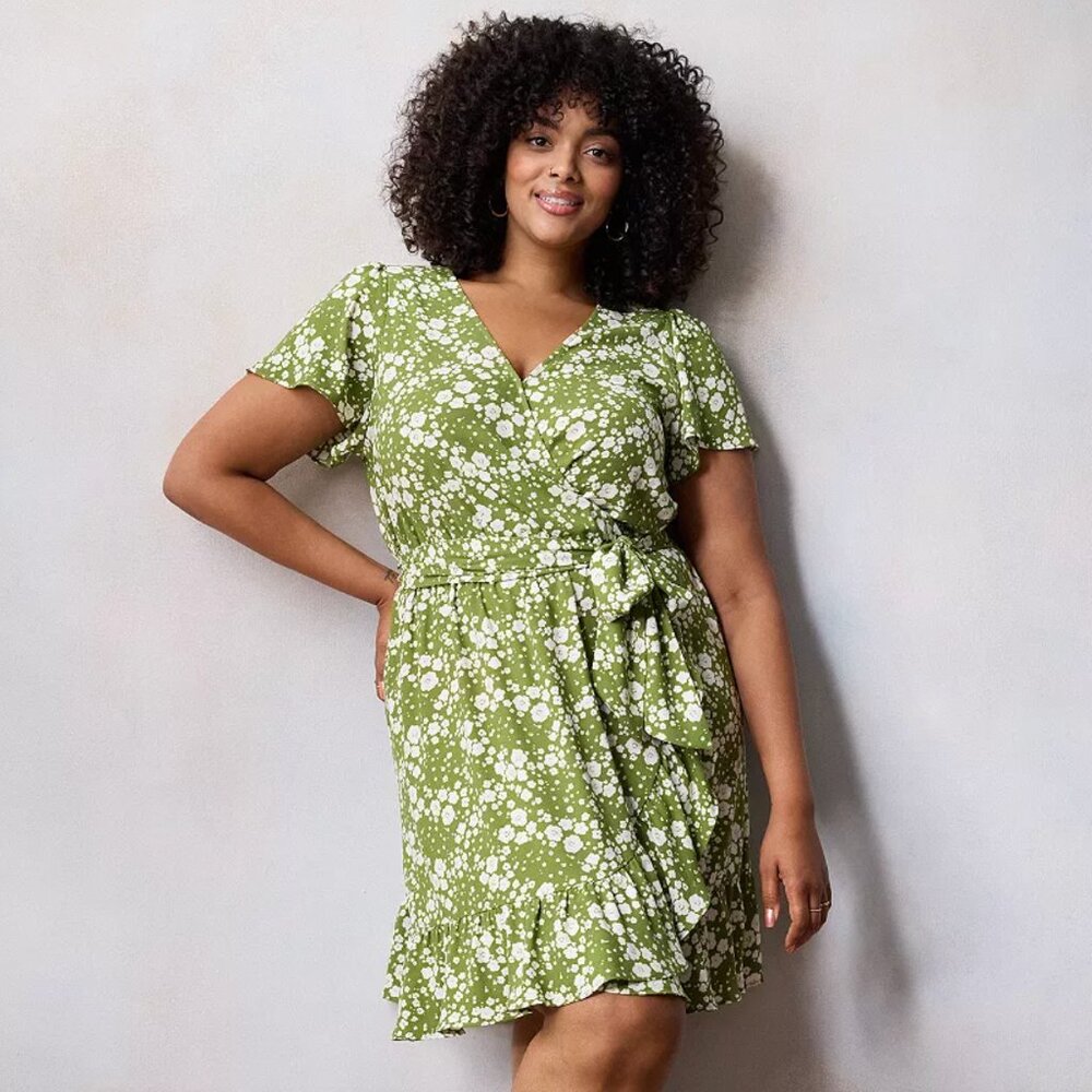 Like New LC Lauren Conrad Colie Wrap Short Sleeve Dress in Green Floral Print